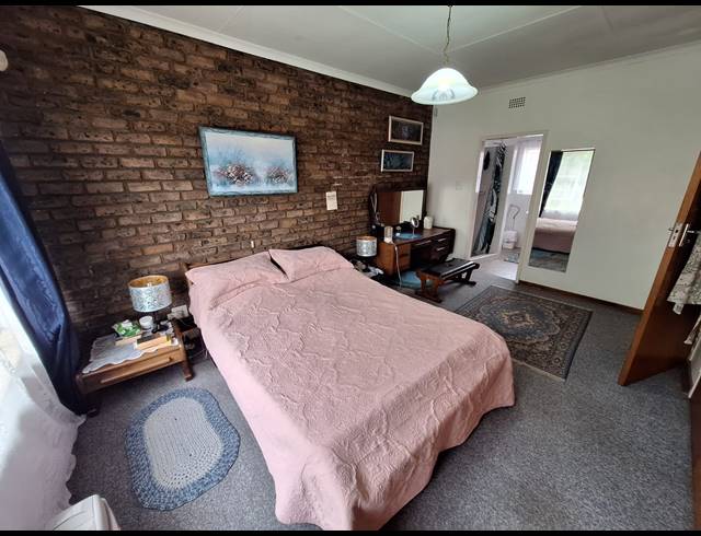 3 BEDROOM HOUSE FOR SALE IN VANDERBIJLPARK SE 2